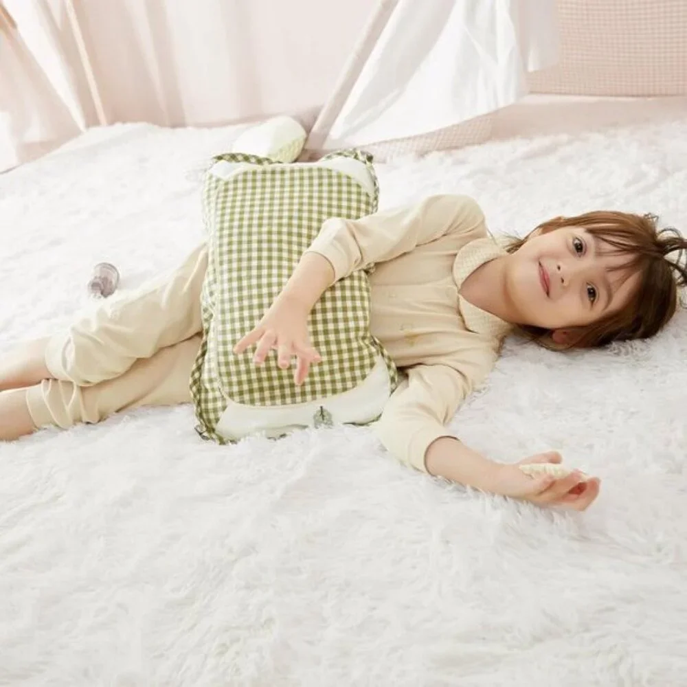 New 4x6 White Fluffy Rug, Cozy Non-Slip Cream Carpet for Living Room & Kids Room